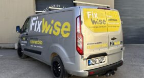 Kleebislogod bussile