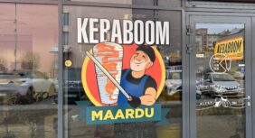 Kleebis aknaklaasile